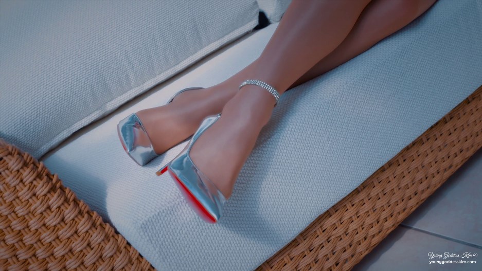 Young Goddess Kim - Charmed in Chains - The slave Spell (4K)